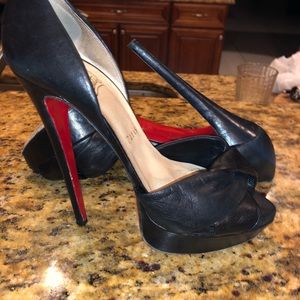 Christian Louboutin 38.5
